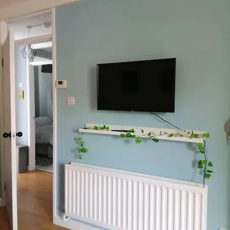 Location! 2 Bed City Centre With Free Parking Belfast Exterior photo