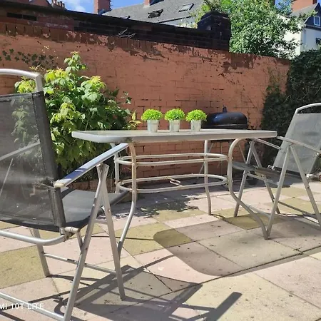 Location! 2 Bed City Centre With Free Parking Belfast Exterior photo